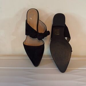 black flats